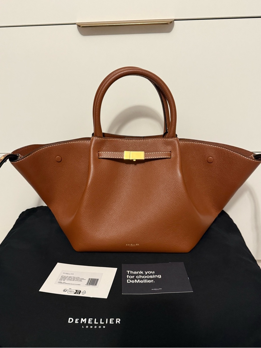 DEMELLIER - The Midi New York | Brand New - Picture 5 of 16